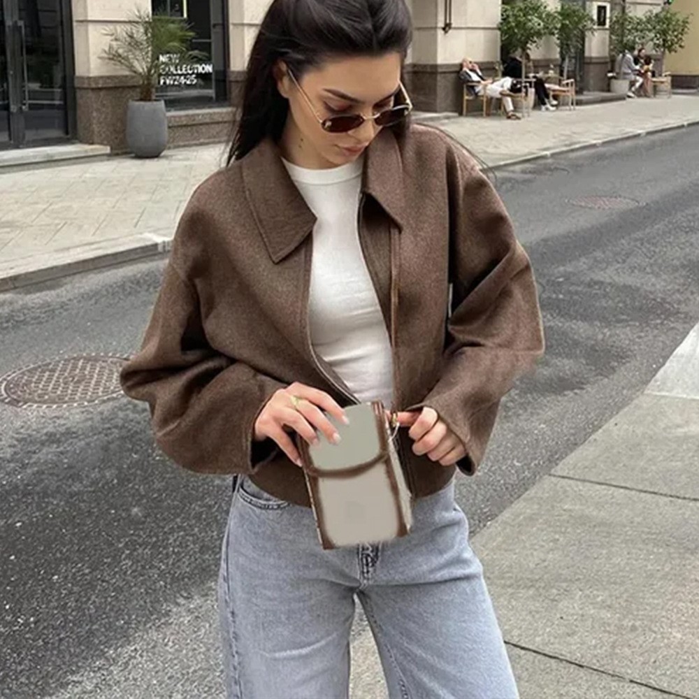 Street Fashion Shanghai - 여성용 빈티지 솔리드 다크 브라운 턴다운