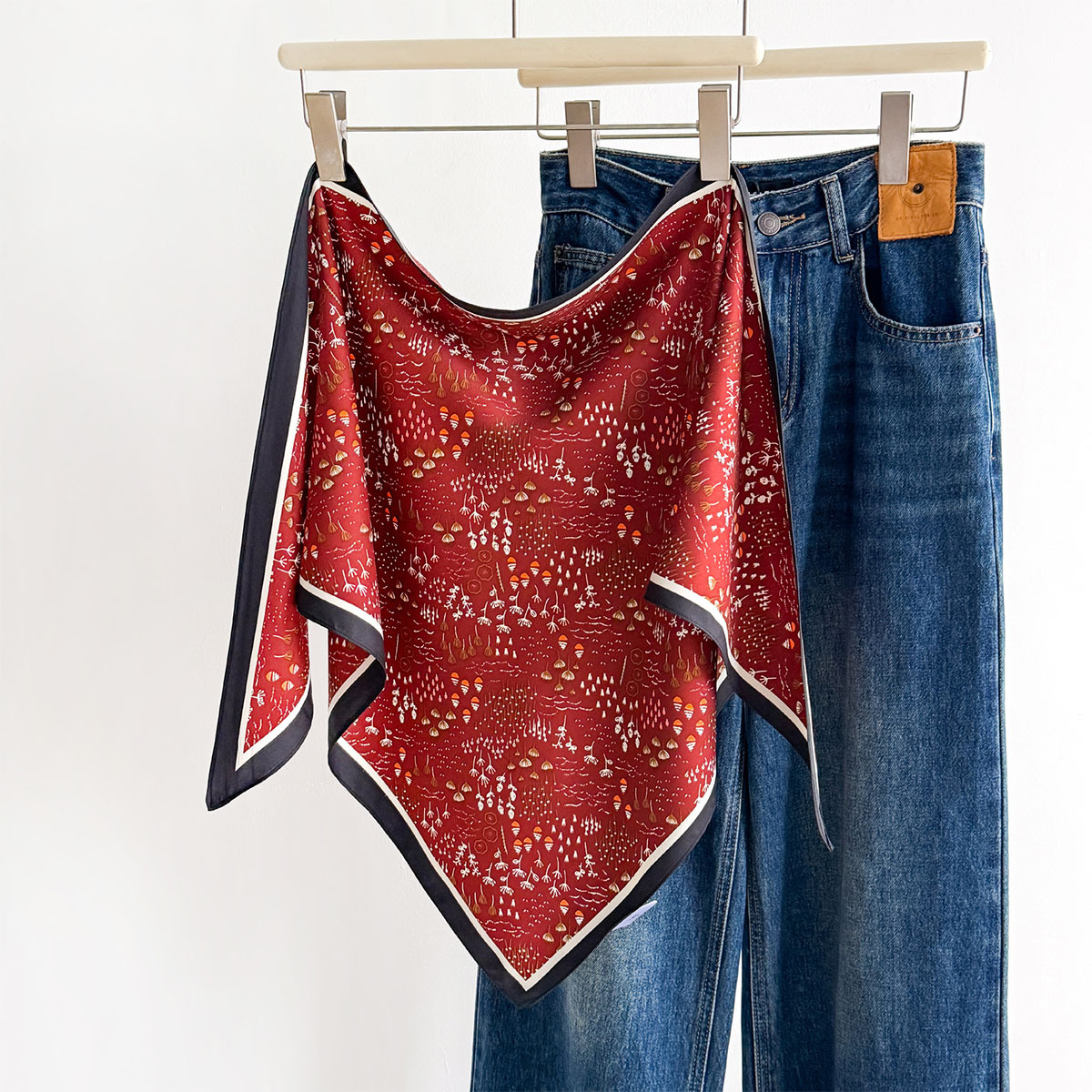 Bandana Multi Way - 세련된 삼각형 허리 스카프 부드러운 원단